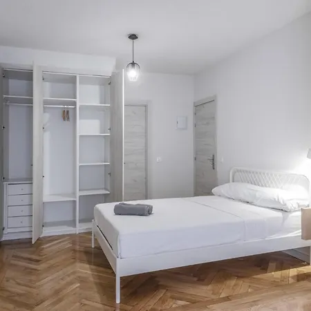 Guest house Room Urban Barajas 5 *