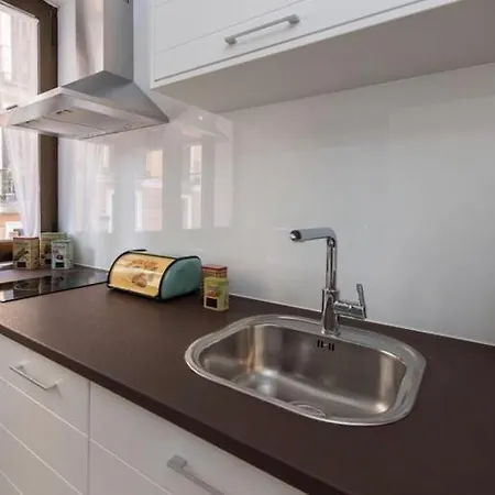 Plaza Mayor Family Apartment