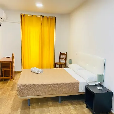 Ch Rayuela Πανσιόν Μαδρίτη