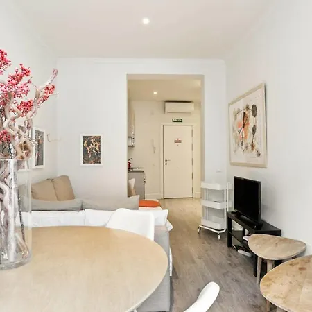 Apartment Bnbholder Charming & Stylish Iii Chueca