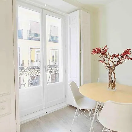 Apartment Bnbholder Charming & Stylish Iii Chueca Madrid