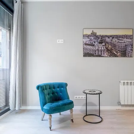 Cross Check Descalzas Reales Apartment Madrid