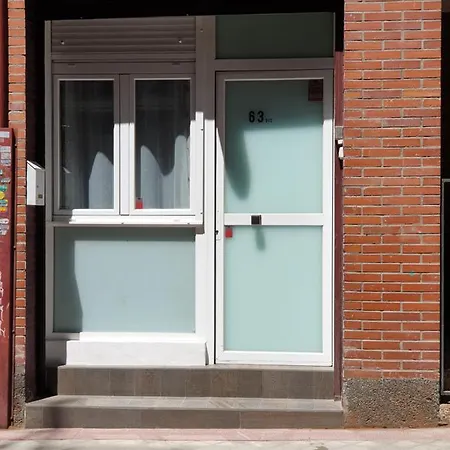 Bonito Apto Cinco Torres Plaza Castilla 马德里