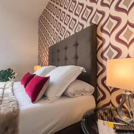 Santa Ana Boutique En Madrid