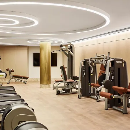Four Seasons Szálloda 5*