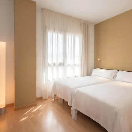 Airport Suites, Affiliated By Melia Aparthotel Madrid
