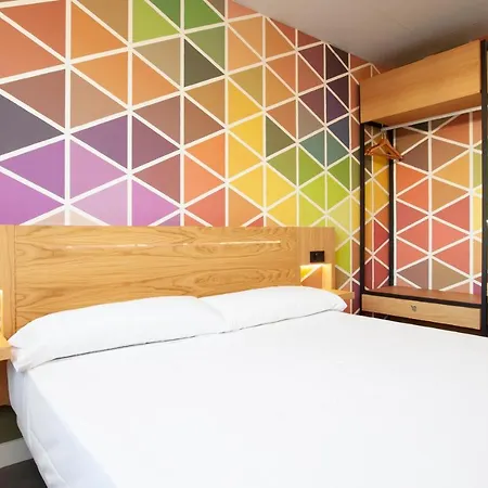 Vertice Roomspace Pensjonat Madryt