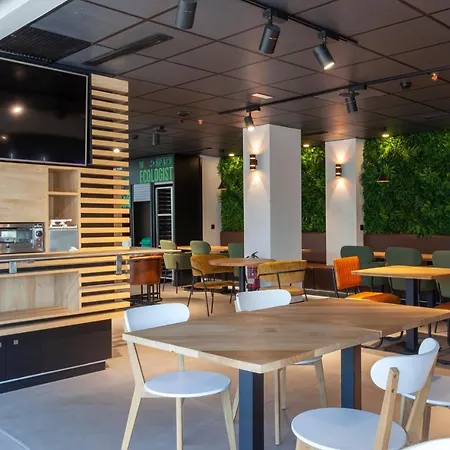Vertice Roomspace Pensjonat Madryt
