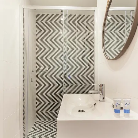 Rio Plaza En Apartment *
