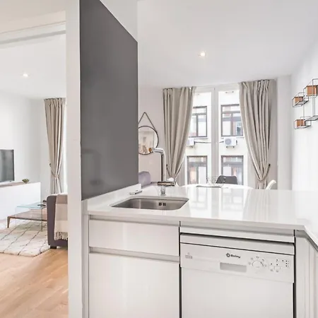 Apartment Charming 1-bedroom In Stylish Retreat For 2, Alonso Martinez I