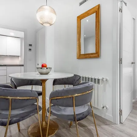 Huertas Iii Apartment