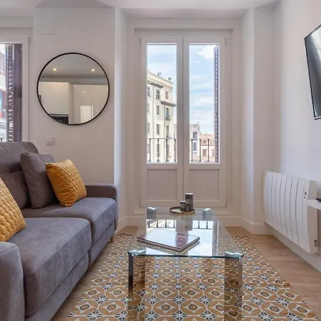 Charming For 4 Steps Away From Mercado De San Miguel , Calle Mayor Iv Apartment Madrid