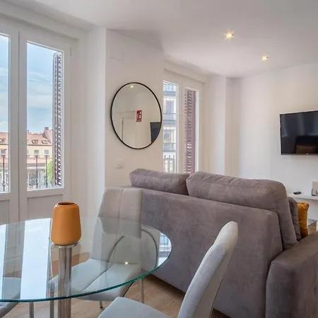 Charming For 4 Steps Away From Mercado De San Miguel , Calle Mayor Iv * מדריד
