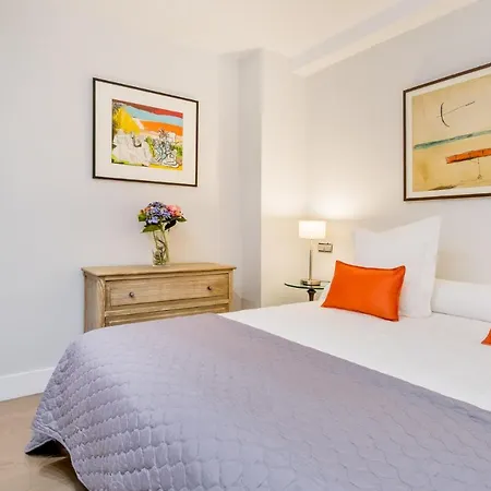 Apartment Antonio Acuna Ii