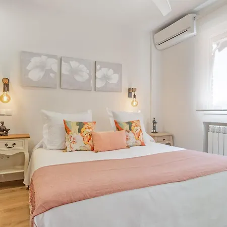 Apartment Plaza Olavide Ii