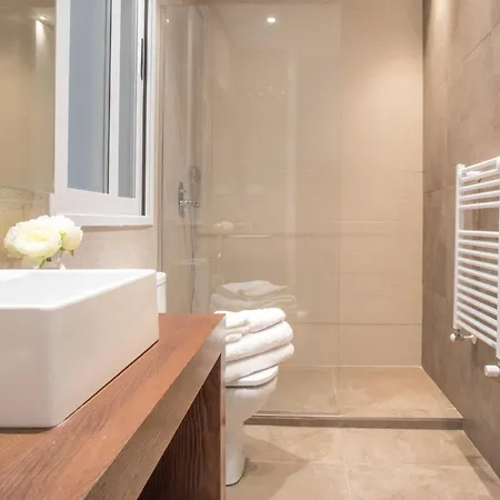 Apartment Experience The Of Madrid! Gran Via For 6, Comfort And Style In The Heart Of Chueca Iii