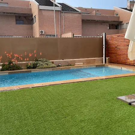 Valdevebas Con Piscina Holiday home Madrid