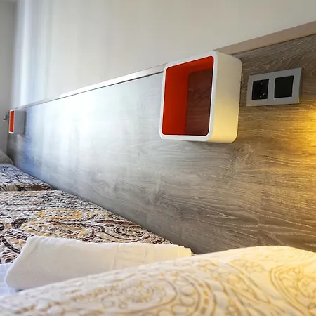 Muchomadrid Hostel