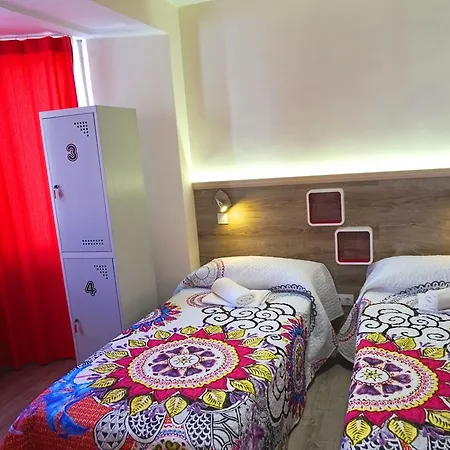 Muchomadrid Hostel Madrid