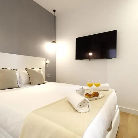 Apartment Reina Sofia Boutique Ii