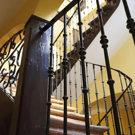Reina Sofia Boutique Ii Apartment Madrid