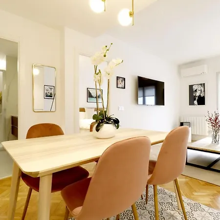 Apartment Royal