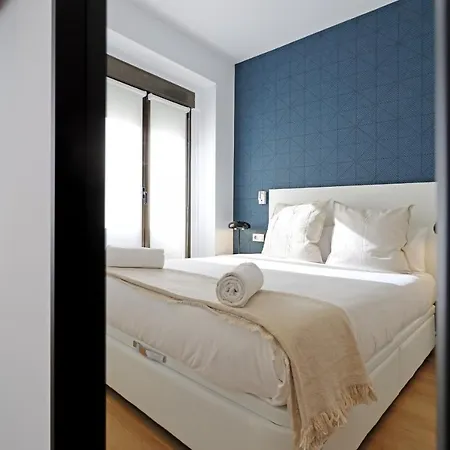 Reina Sofia Boutique Ii Apartment *