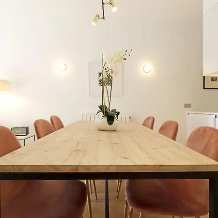 Apartment Reina Sofia Boutique Ii
