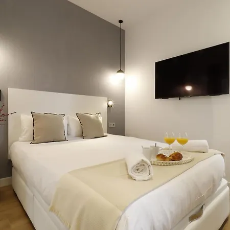 Apartment Reina Sofia Boutique Ii Madrid