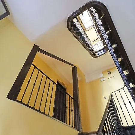Reina Sofia Boutique Ii Apartment