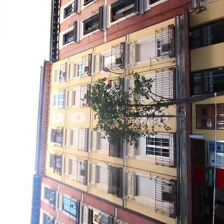 Gran Via, Behap Apartment