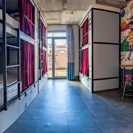 The House Lavapies אכסניה
