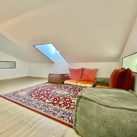 Pensión Royal 3*
