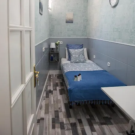 Fuencarral Adeco Casa de hóspedes Madri