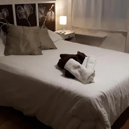 Arte I Espacio Home Homestay Madrid