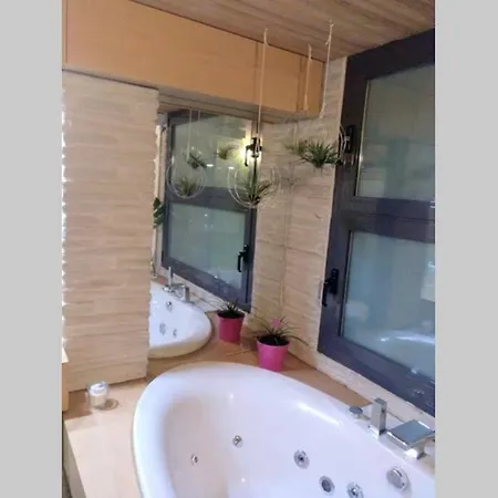 Cozy Designer Apart / Acogedor Apartamento De Diseno ● Wifi - Jacuzzi - A/c Steamsauna