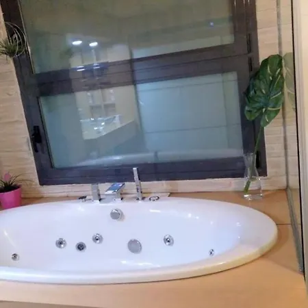 Cozy Designer Apart / Acogedor Apartamento De Diseno ● Wifi - Jacuzzi - A/c Steamsauna Apartment