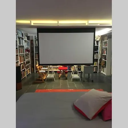 Spacious Chillout In