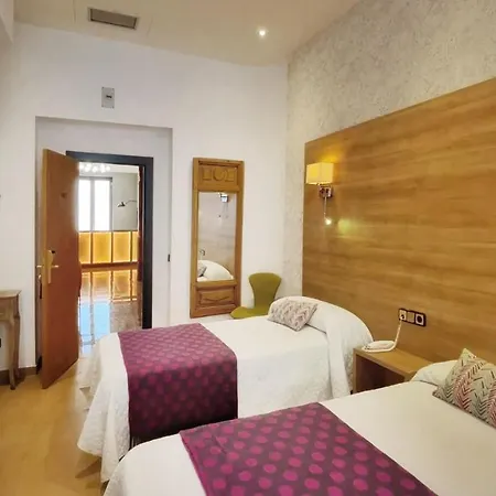 Aguilar Guest house 2*