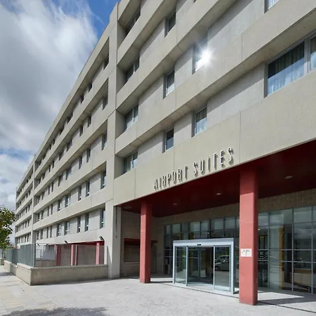 Aparthotel Airport Suites, Affiliated By Melia 2*