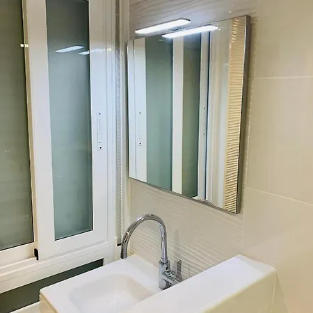 Apartamento Piso Centrico Y Funcional *