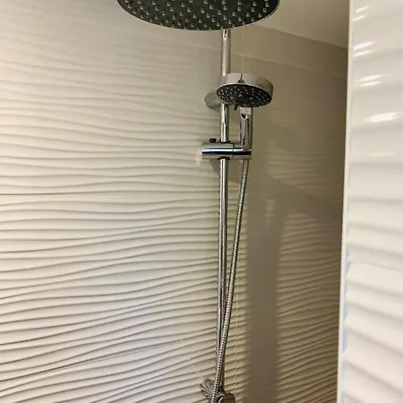 Apartamento Piso Centrico Y Funcional *