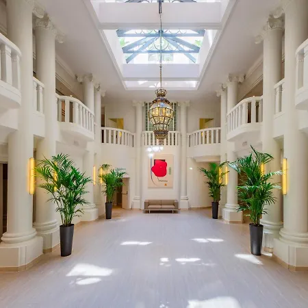 Innside By Melia Gran Via Hotel 4*