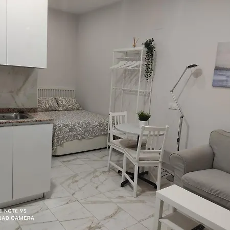 Estudio 2 Personas Wifi Fácil Acceso Centro De Apartamento *
