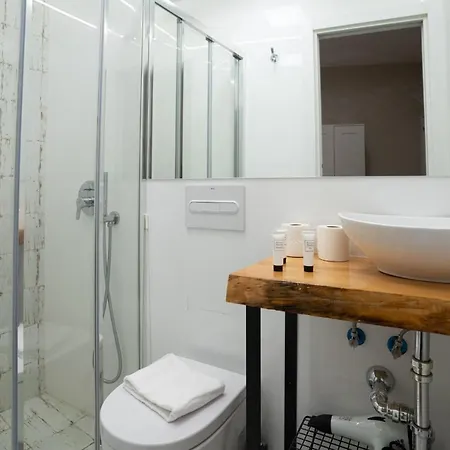Comfy 2 Bedroom 2 Bathroom Next To Gran Via *