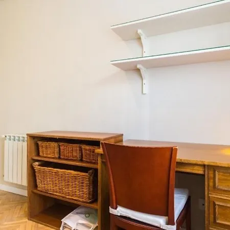 Hostal Guzmán El Bueno