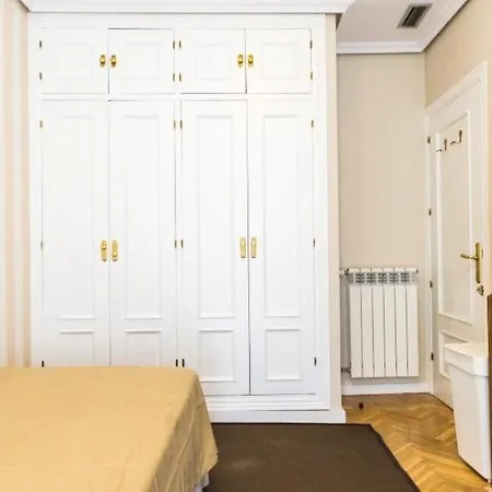 Hostal Guzmán El Bueno *