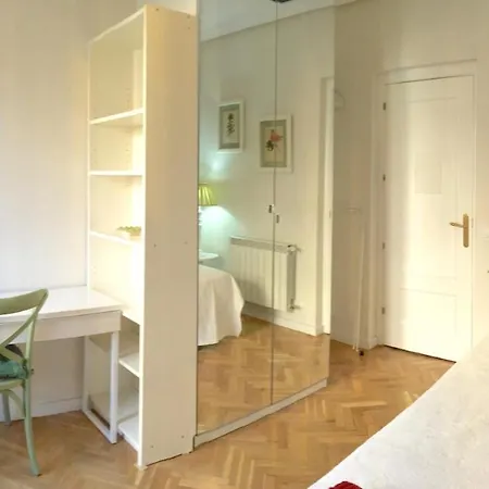 Hostal Guzmán El Bueno *