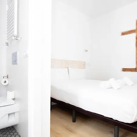 Cozy & Stylish Apartment In The Center Madrid