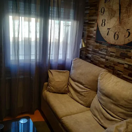 Deluxe Barajas Apartment Madrid